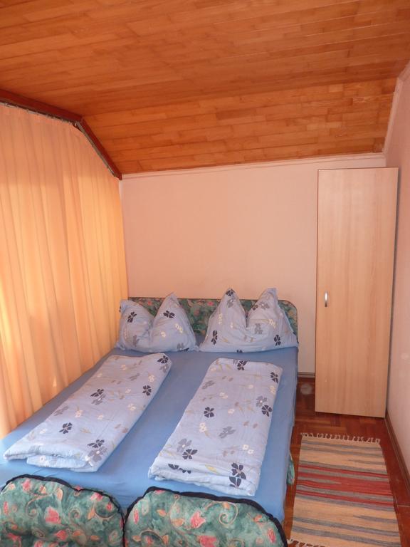 Vadasztanya Apartmanhazak Siófok Zimmer foto