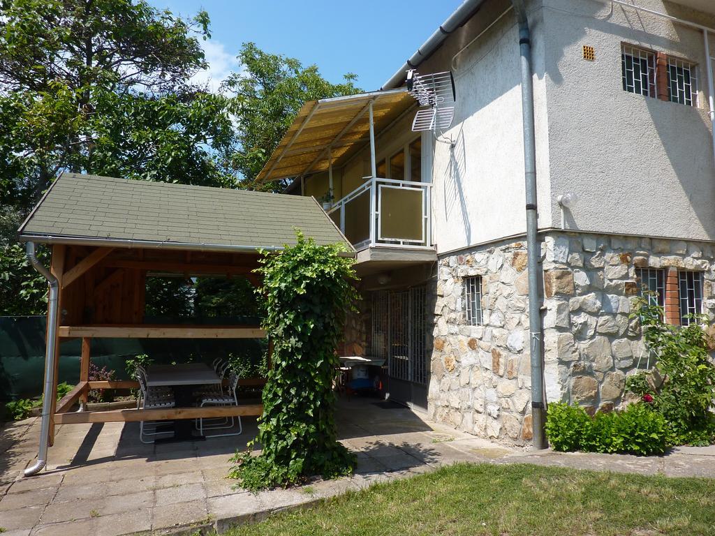 Vadasztanya Apartmanhazak Siófok Zimmer foto